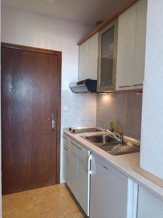 Apartments Niki Brela Kültér fotó