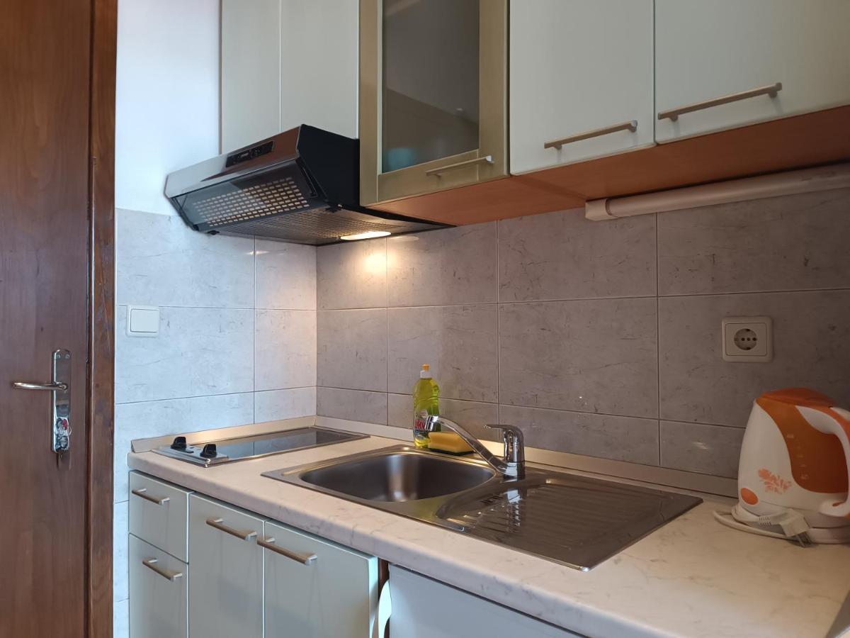 Apartments Niki Brela Kültér fotó